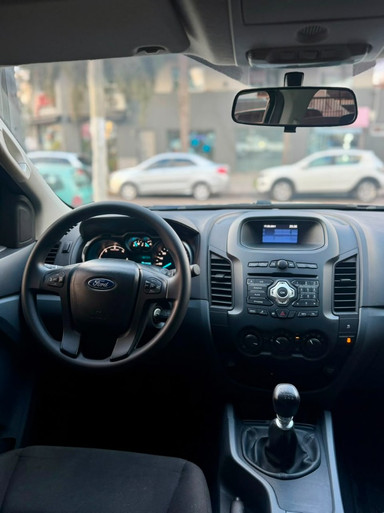 Ford Ranger XLS — foto 12